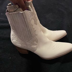 Super cute booties from Altar’d State